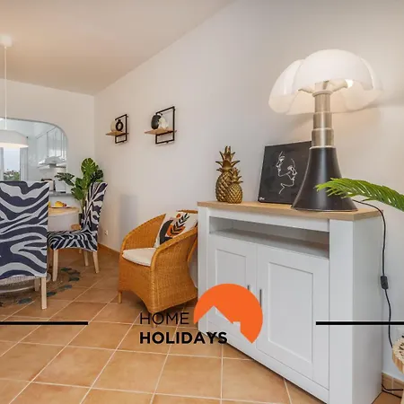 #294 T2 Com Amplo Terraco By Holidays *