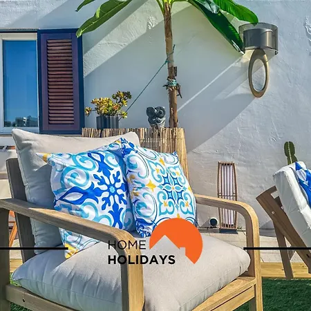 #294 T2 Com Amplo Terraço By Holidays